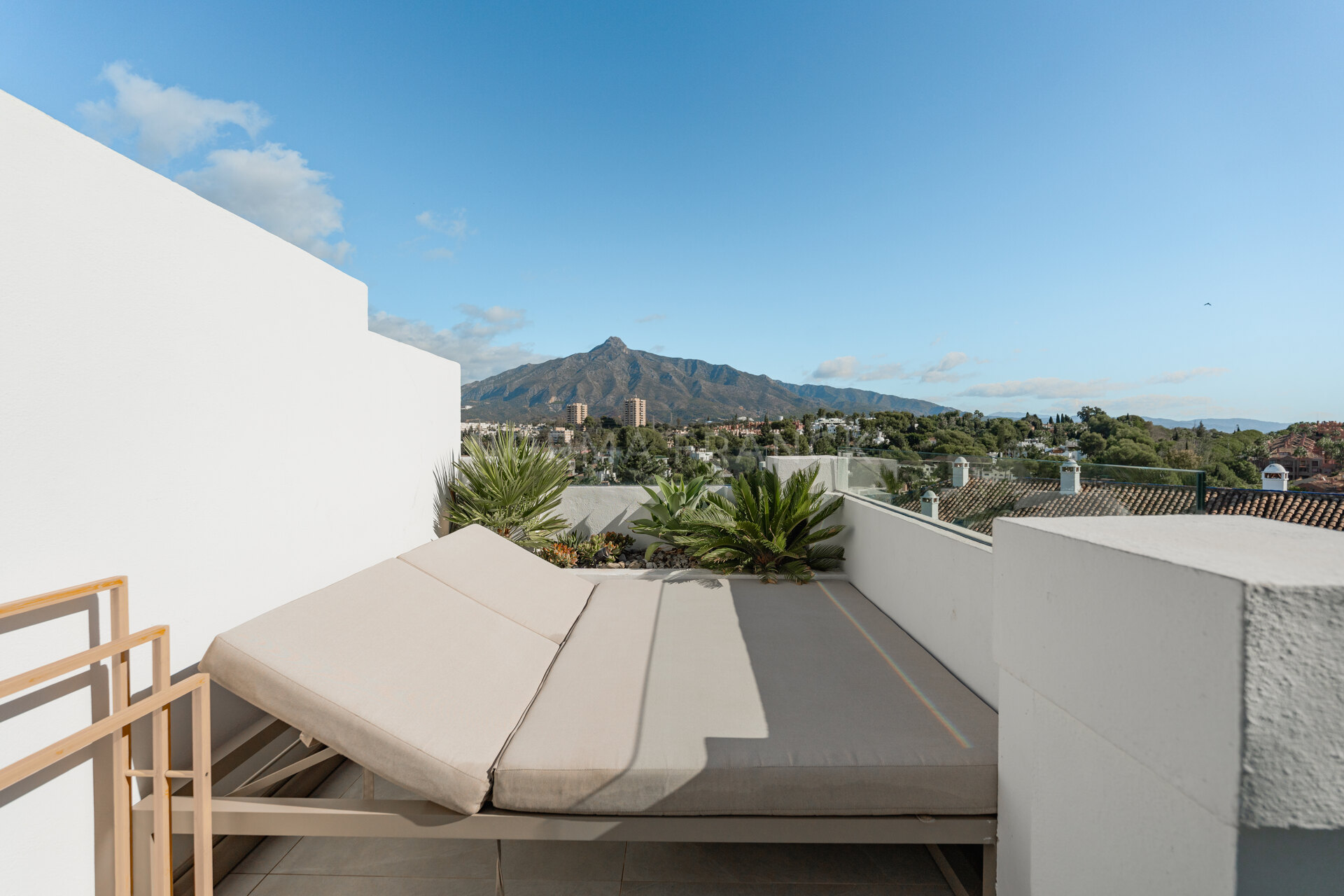 La Lolas 16 - Luxury Penthouse in Nueva Andalucia