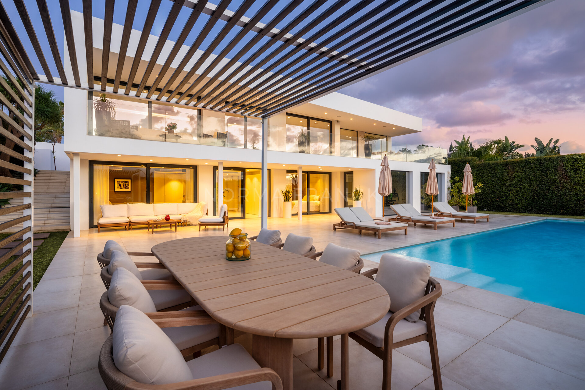 Orion 51 - Cutting edge golf villa in the prestigious area of Nueva Andalucía