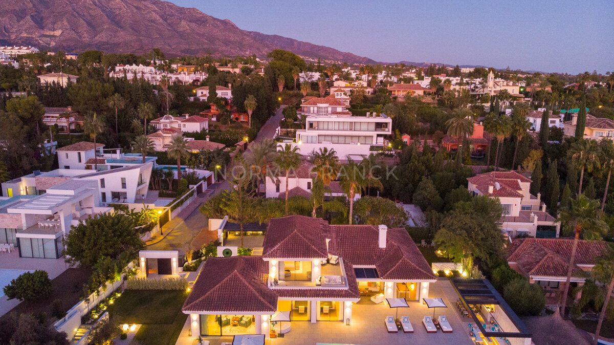 Cobre 37 - frontline golf villa in Nueva Andalucía