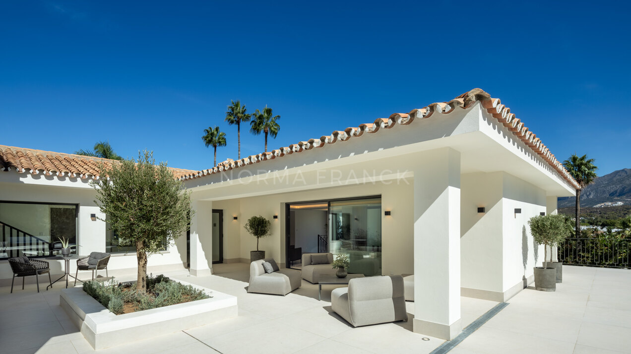 Villa Los Limoneros - Elegant villa located in the prestigious area of Nueva Andalucia by Las Brisas golf course