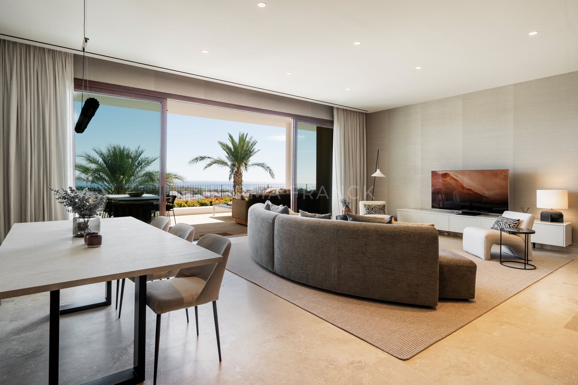 Albercas 5 - Frontline golf apartment with privacy, sea views, and a five-star resort lifestyle in Casares