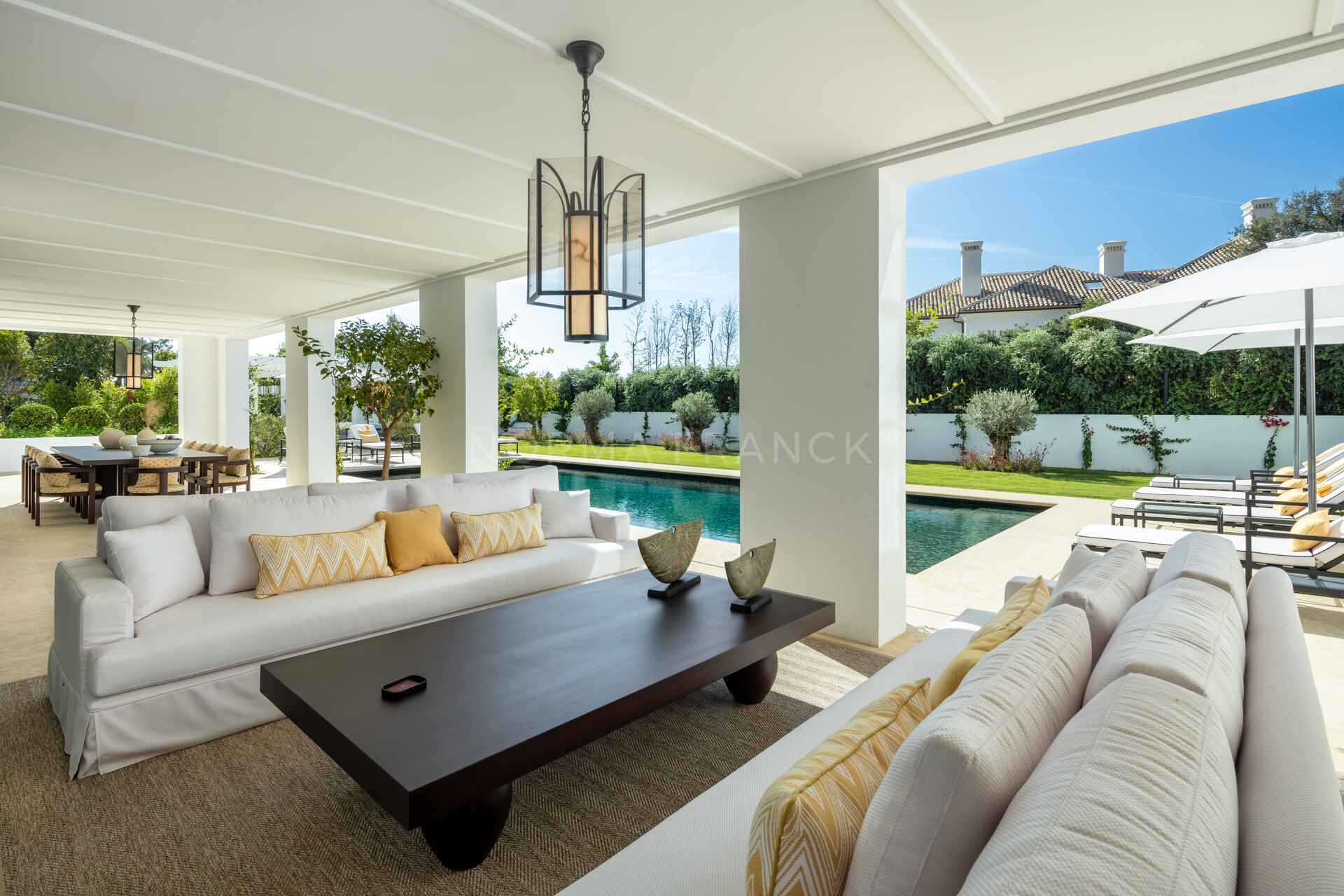 Fontana 5 - Elegant Mediterranean oasis with bespoke design and panoramic views.