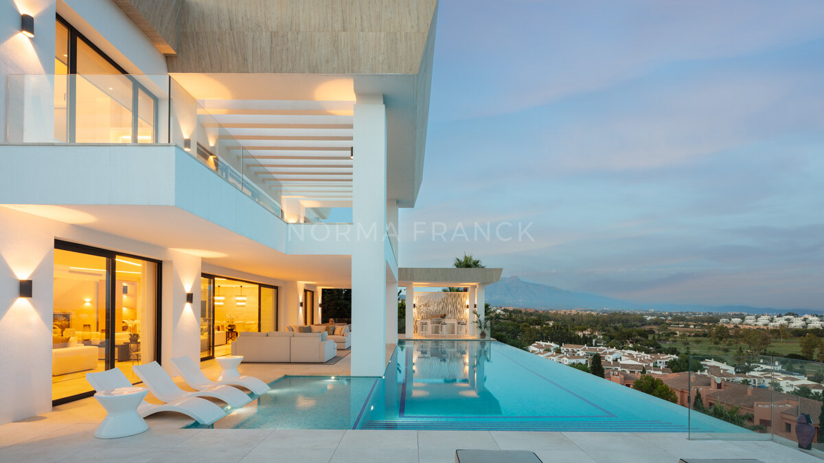 Paraiso 436 - Contemporary villa with breathtaking views in Estepona