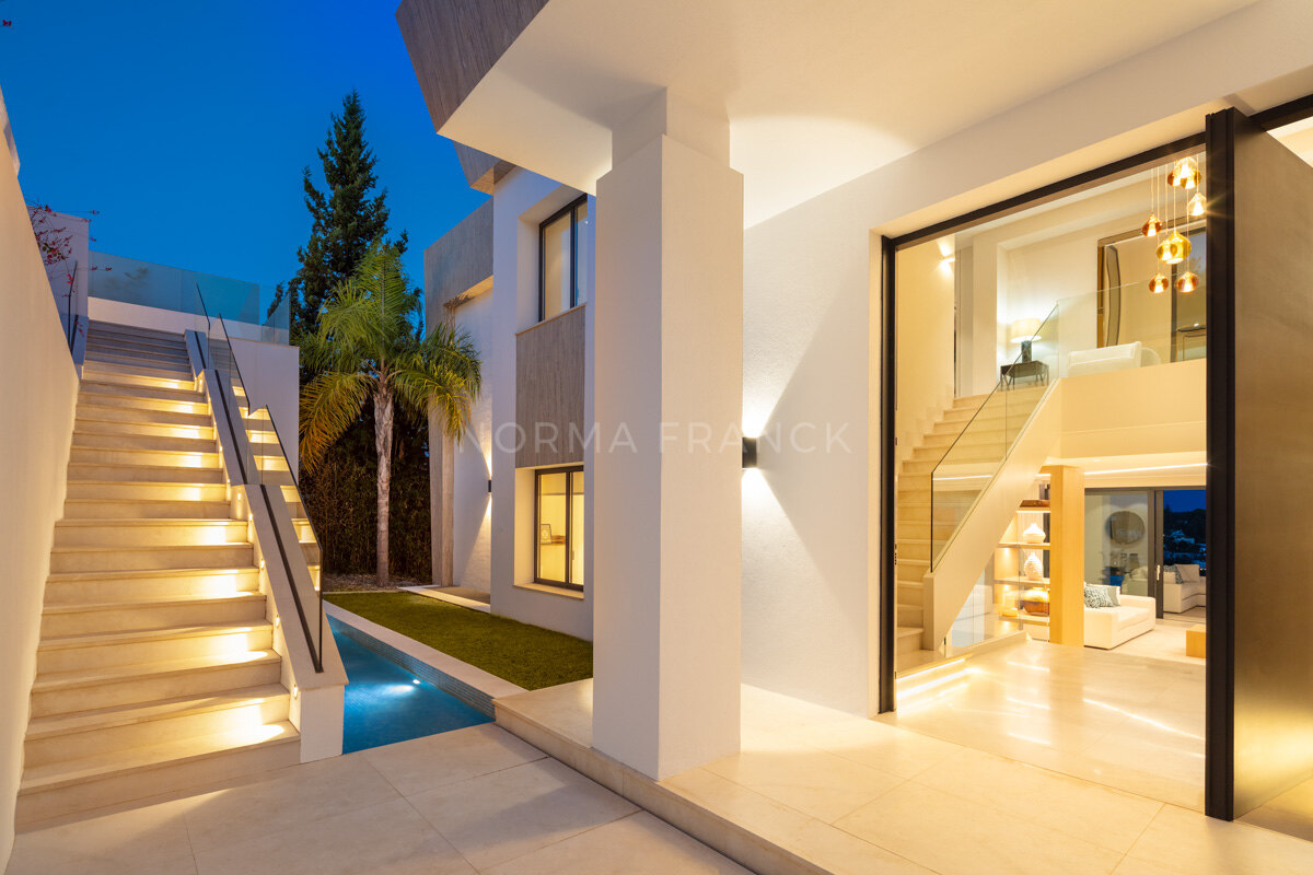 Paraiso 436 - Contemporary villa with breathtaking views in Estepona