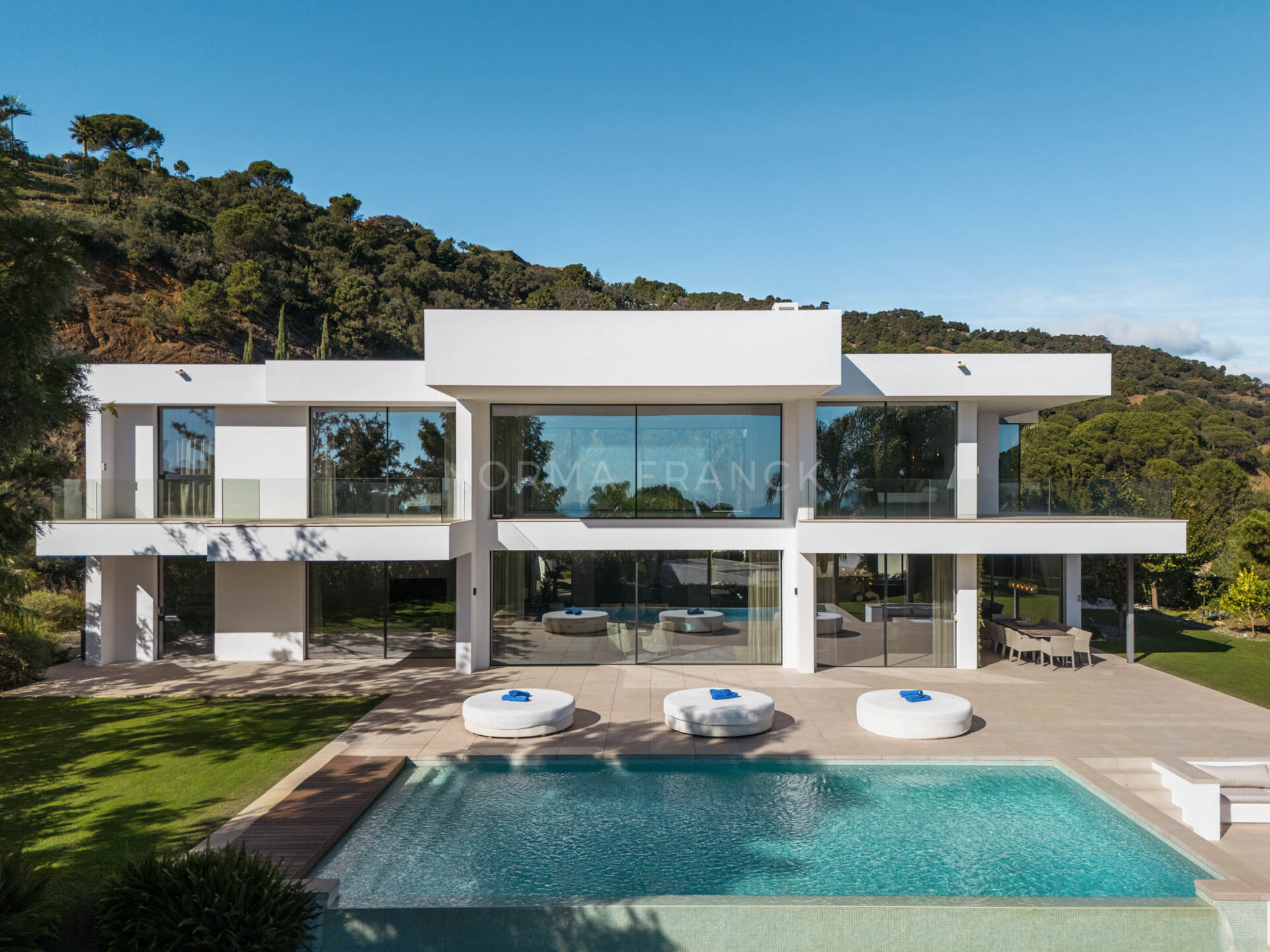 Villa Ciervo - Contemporary masterpiece with sea views