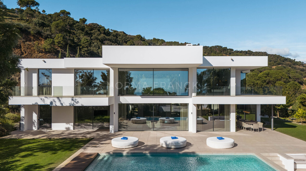 Villa Ciervo - Contemporary masterpiece with sea views