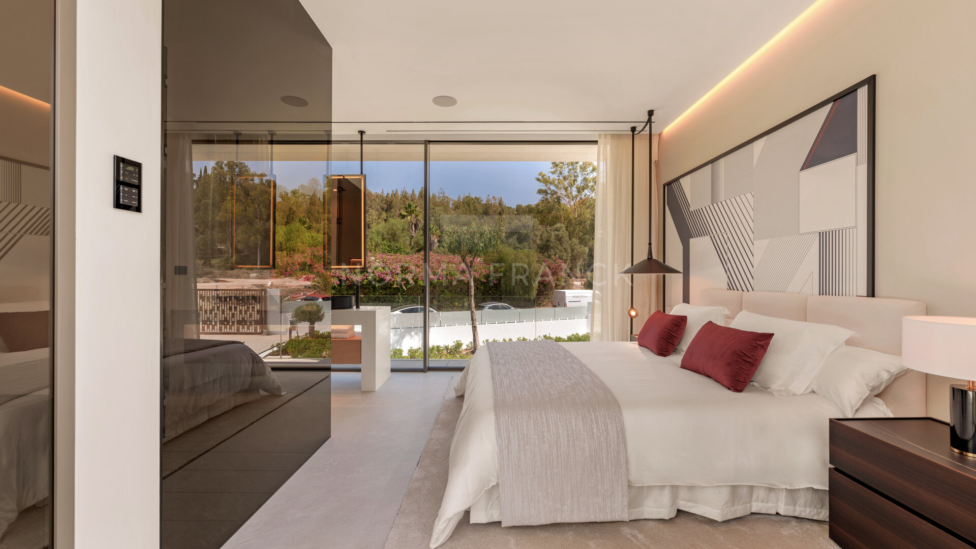 Vilas 12 - Contemporary and Modern Villa situated in the prestigious Golden Mile Marbella