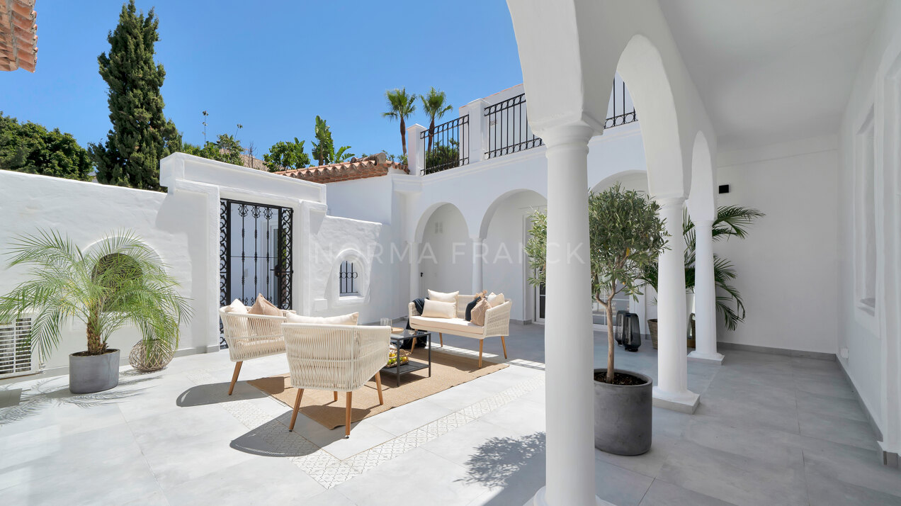 El Paraiso - Luxury Villa in Altos del Paraiso, Benahavis