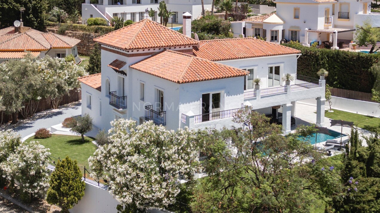 El Paraiso - Luxury Villa in Altos del Paraiso, Benahavis