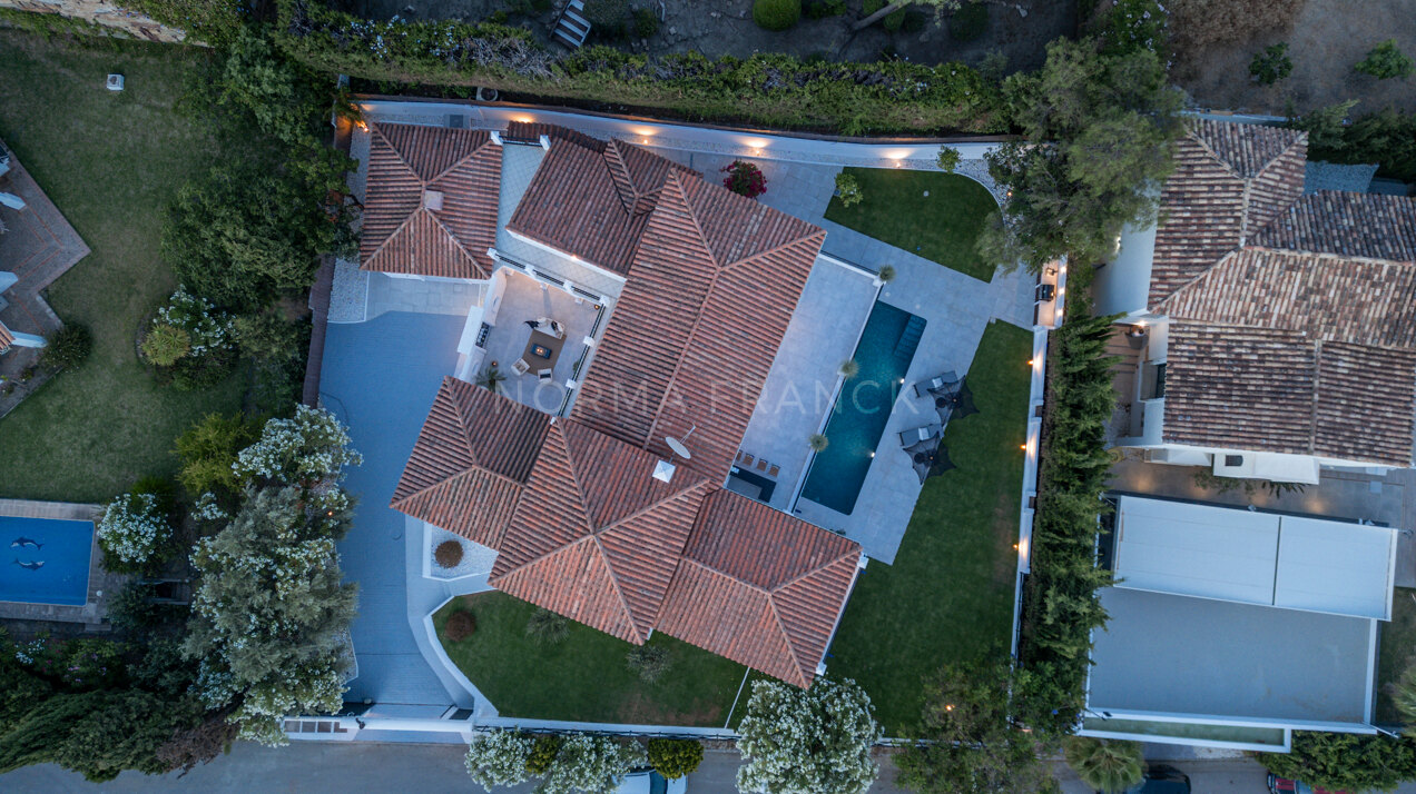 El Paraiso - Luxury Villa in Altos del Paraiso, Benahavis