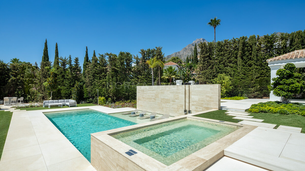 Villa Rossini - Elegant villa in a prestigious area near Marbella center