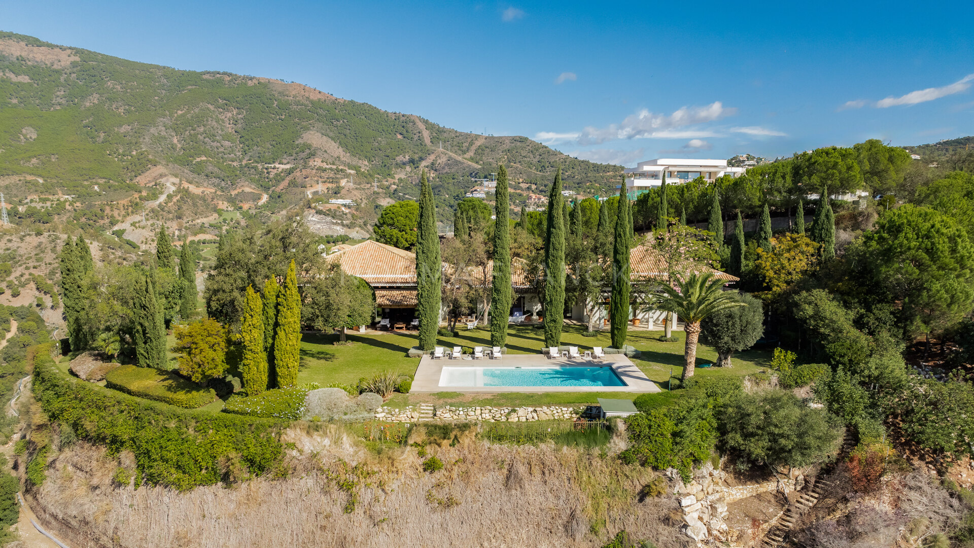 Villa F1 - Incredible eight bedroom villa in La Zagaleta