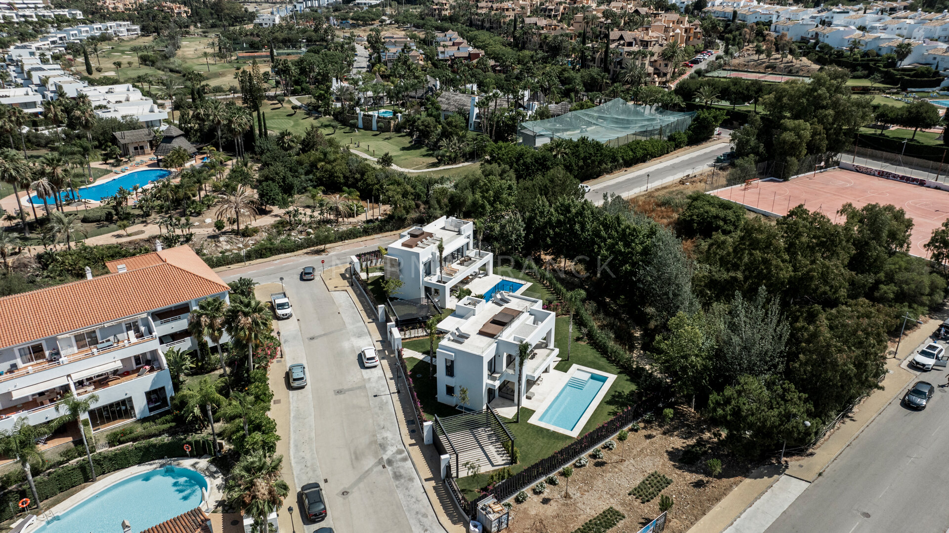 Los Olivos del Campanario - Modern four bedroom villa