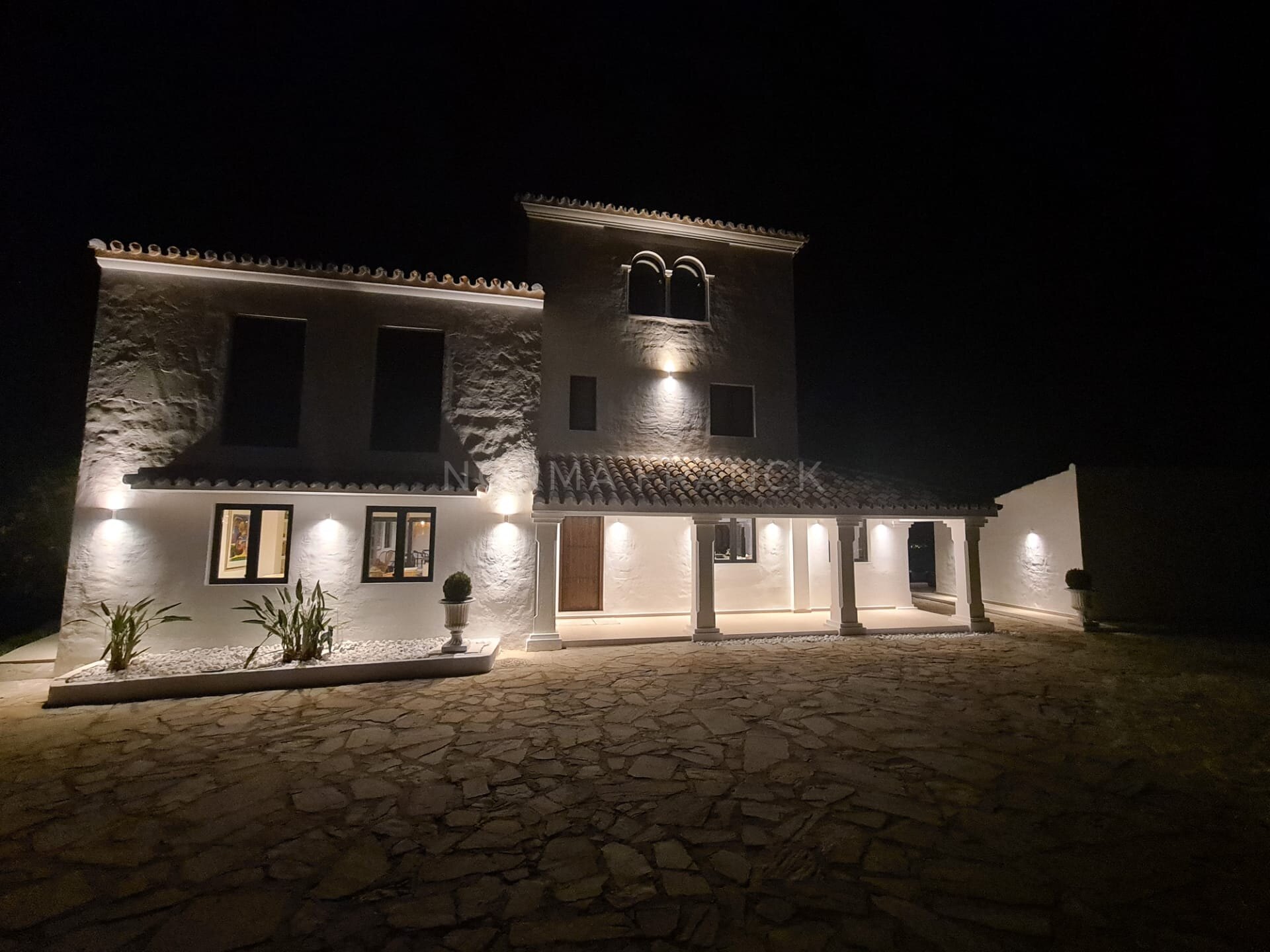 La Gaviota - Luxurious Villa in Los Reales, Sierra Estepona