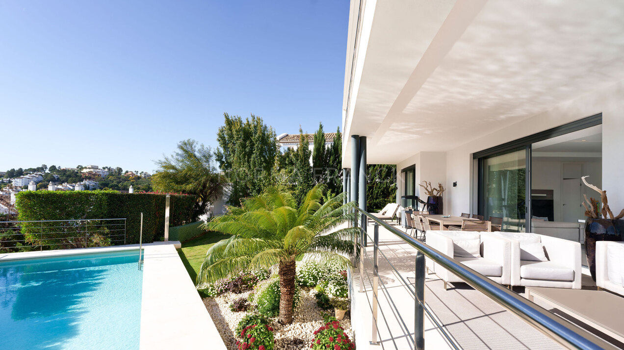 Villa Lea - Contemporary Villa in Lomas de La Quinta