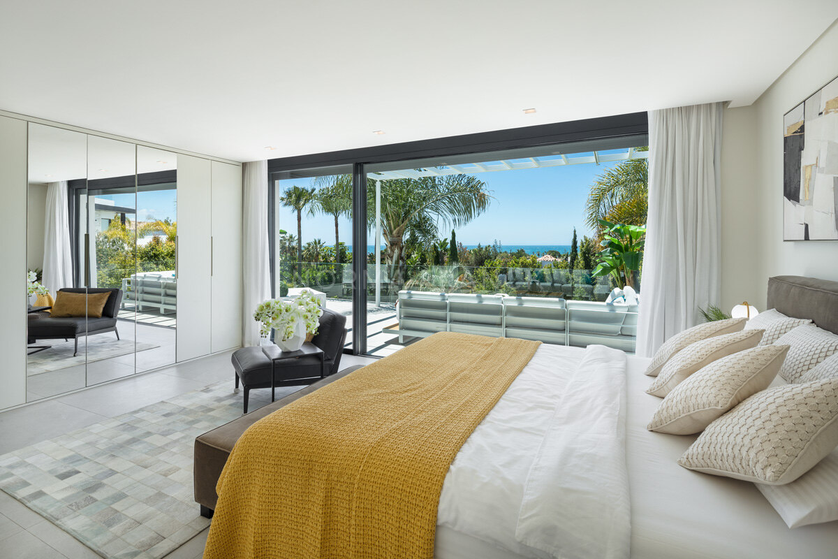 Villa Natura - Modern beach side villa located in Marbella East.