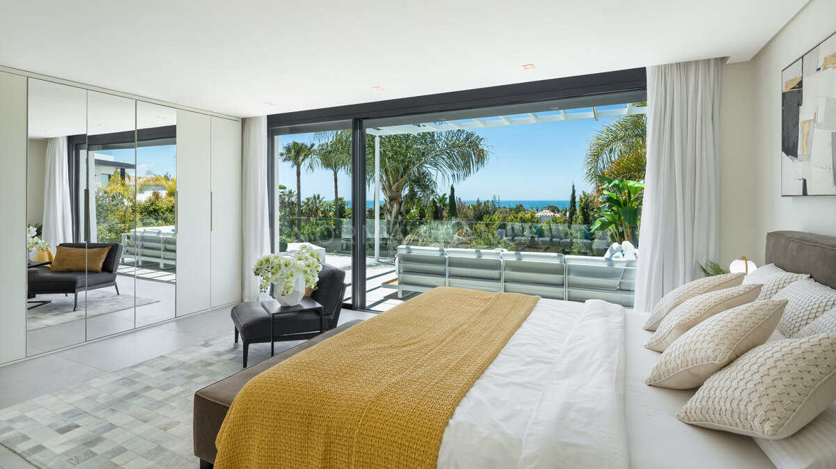 Villa Natura - Modern beach side villa located in Marbella East.