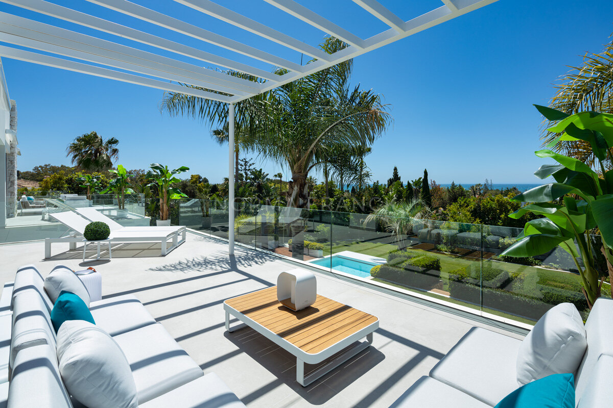 Villa Natura - Modern beach side villa located in Marbella East.