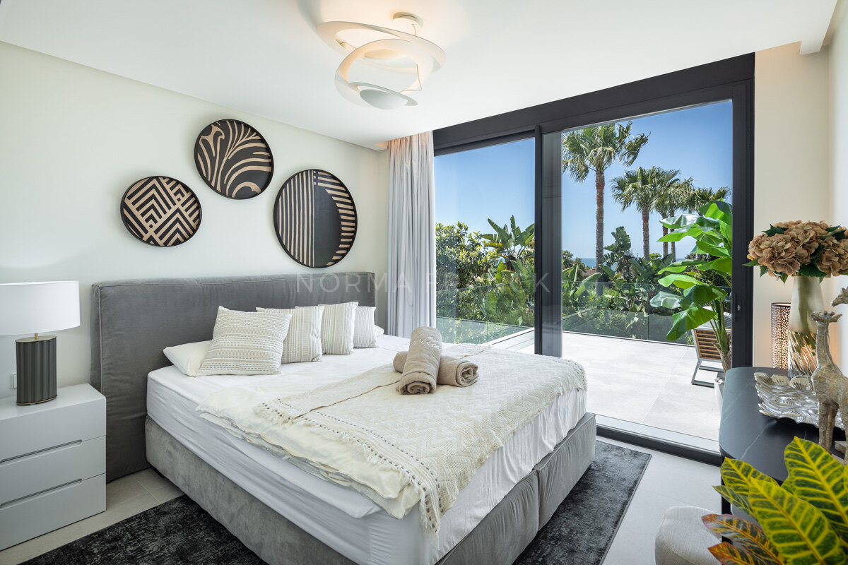 Villa Natura - Modern beach side villa located in Marbella East.