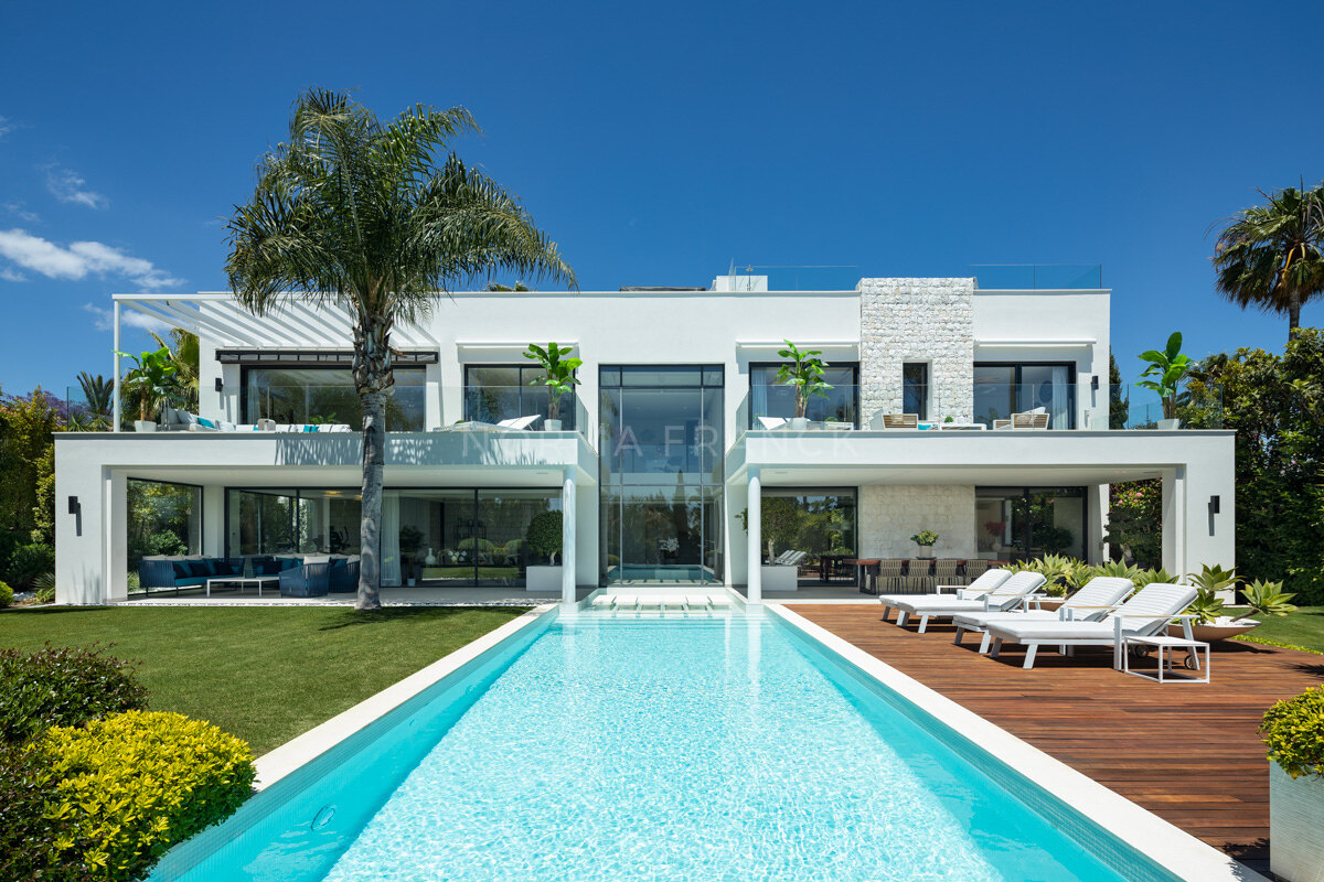 Villa Natura - Modern beach side villa located in Marbella East.