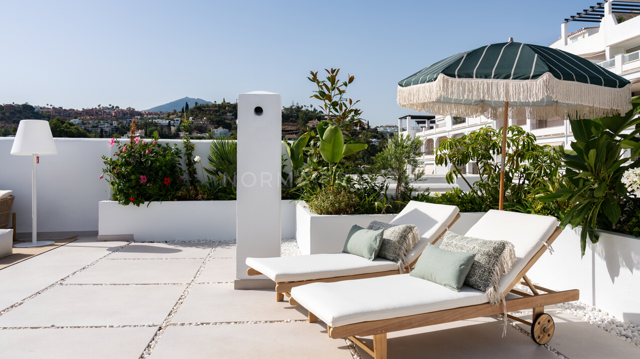 Los Balcones - Duplex penthouse with breathtaking views in la Quinta.