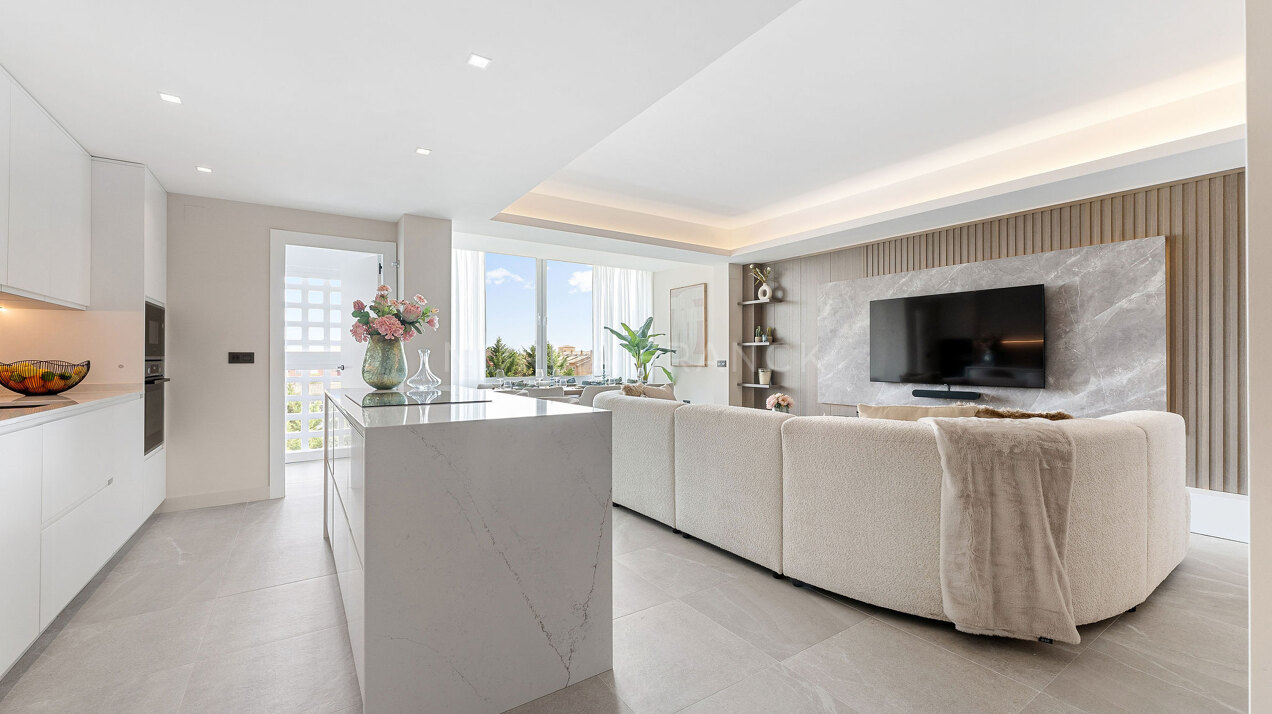 Penthouse Lira - Penthouse located near Puerto Banus.