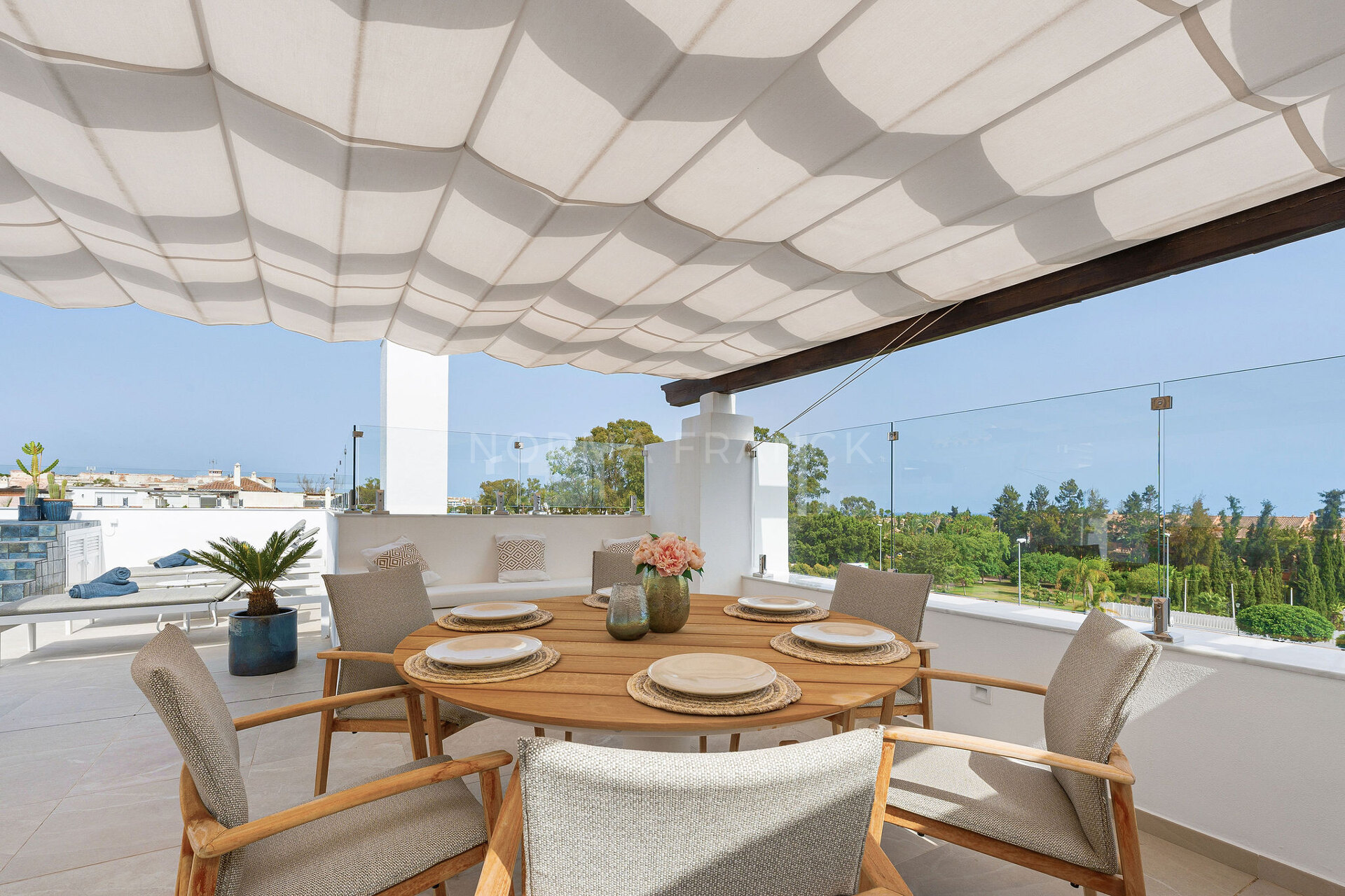 Penthouse Lira - Penthouse located near Puerto Banus.