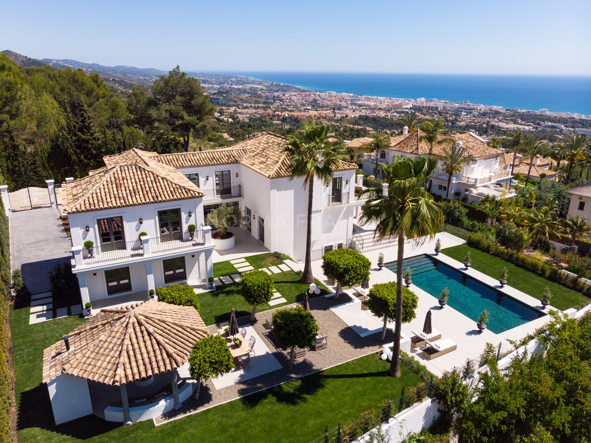 Villa Vivaldi - Elegant Villa developed by Puro Form, located in one of the most exclusive gated communities in Marbella.