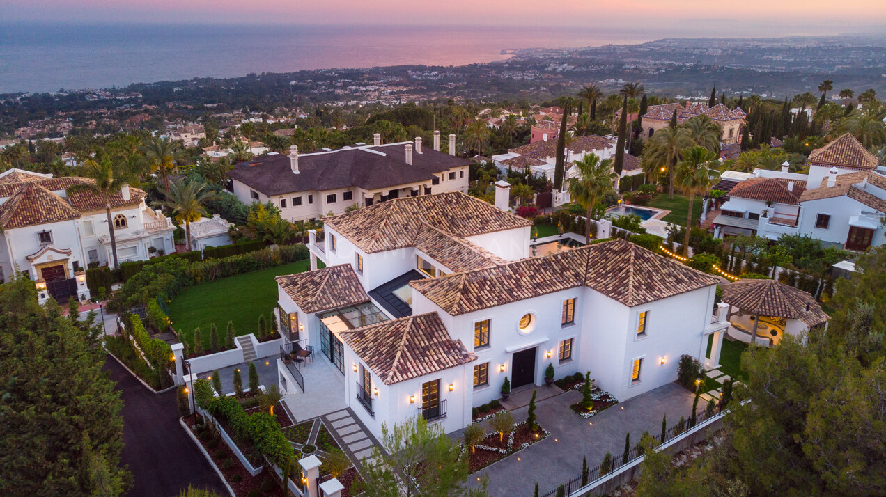 Villa Vivaldi - Elegant Villa developed by Puro Form, located in one of the most exclusive gated communities in Marbella.