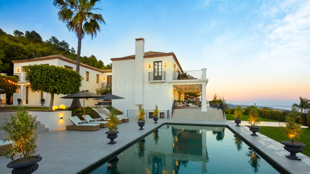 Villa Vivaldi - Elegant Villa developed by Puro Form, located in one of the most exclusive gated communities in Marbella.