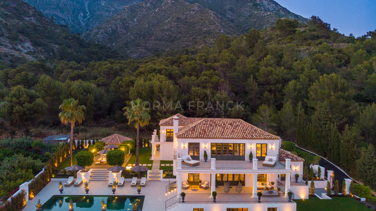 Villa Vivaldi - Elegant Villa developed by Puro Form, located in one of the most exclusive gated communities in Marbella.