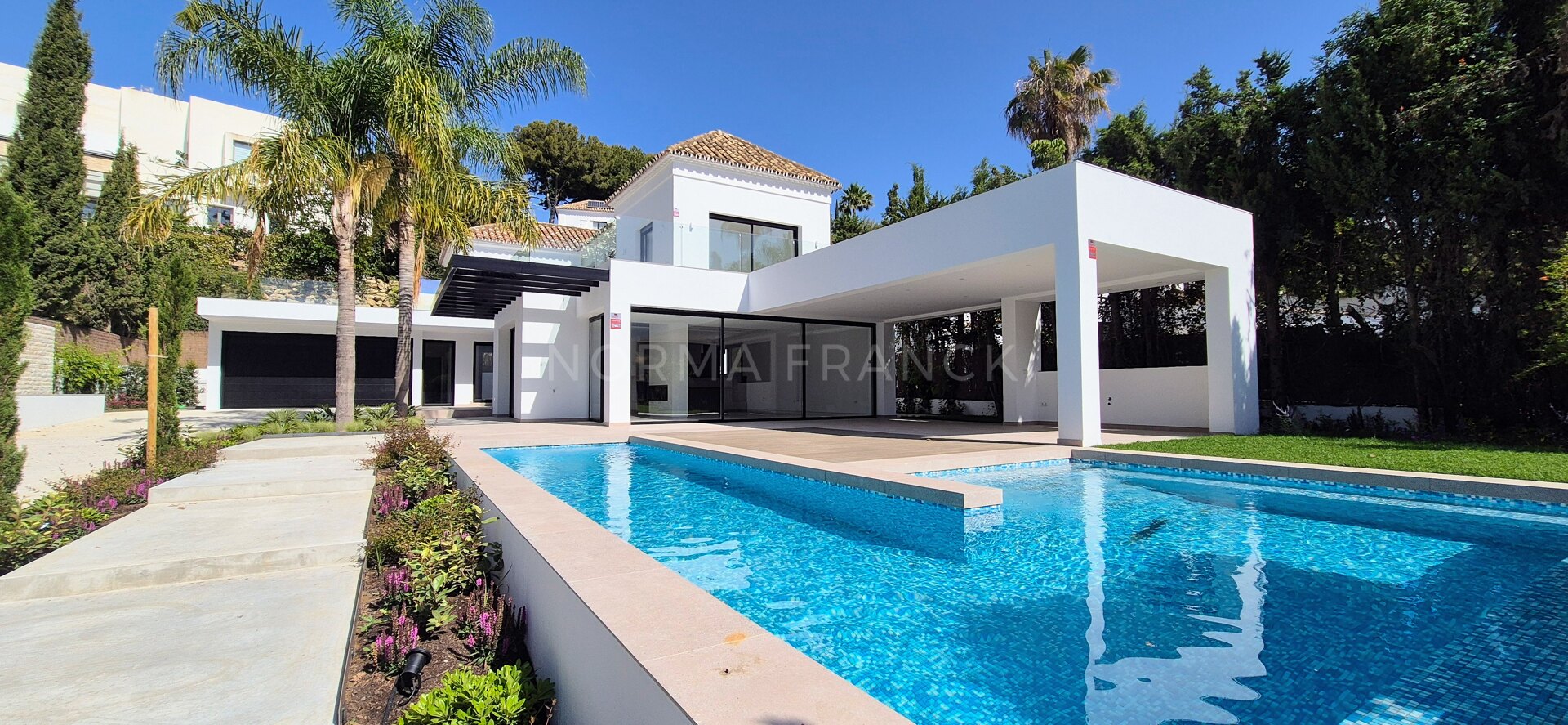 Villa Camelia - Beautiful newly built villa in El Paraiso