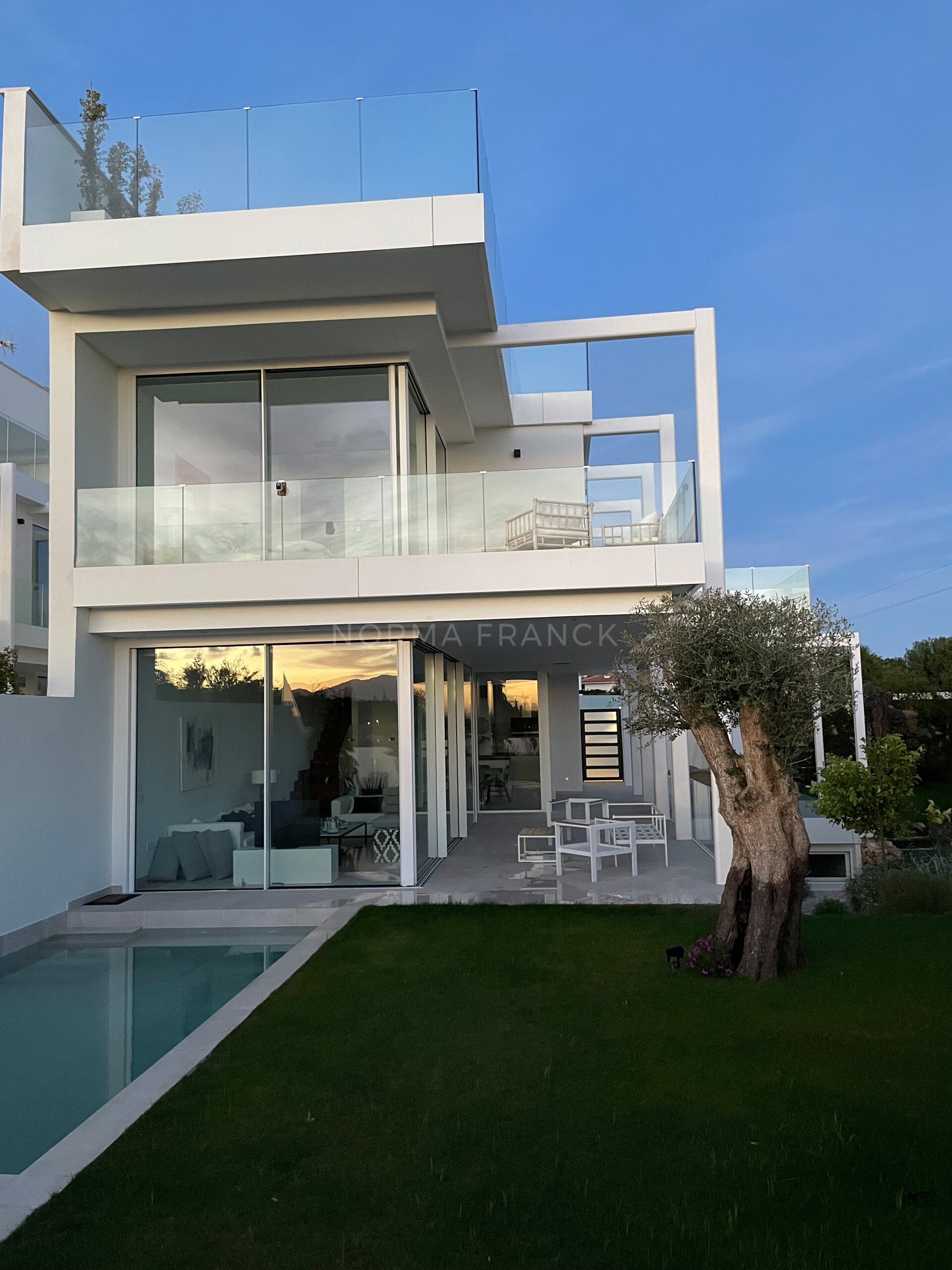 Los Jazmines 14 - New build Villa near Marbella center