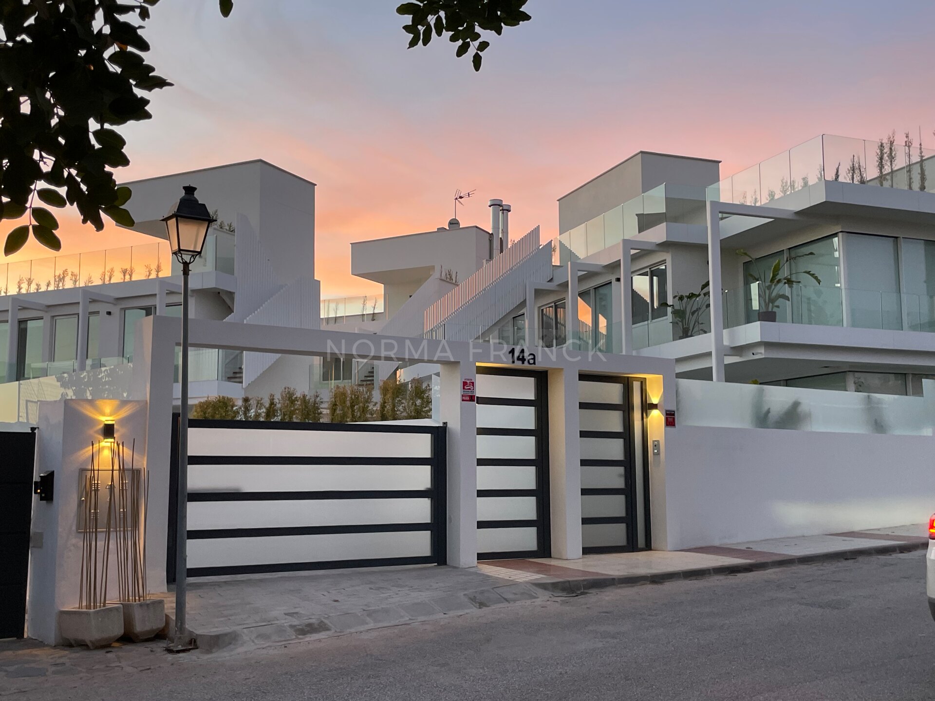 Los Jazmines 14 - New build Villa near Marbella center