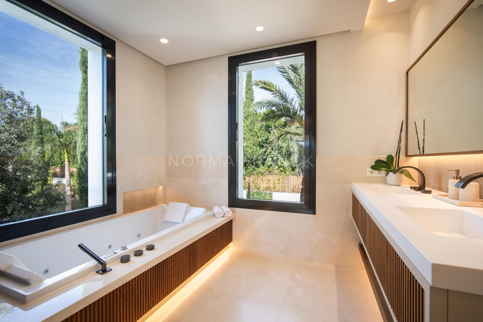 Altos reales 2 - Elegant Modern Villa near Golden mile Marbella.