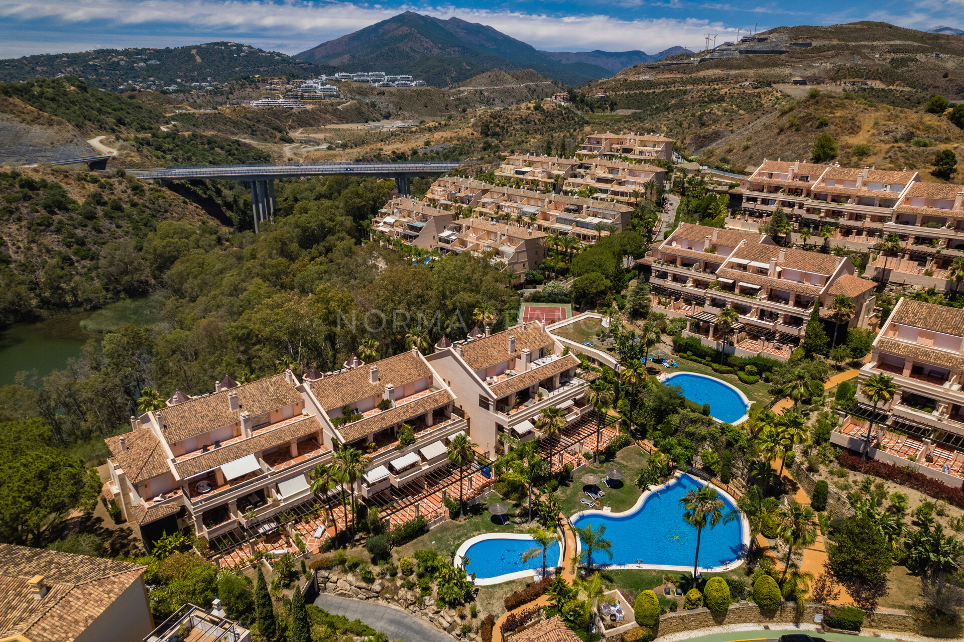 Albatros Hill - Luxury Penthouse in Nueva Andalucia