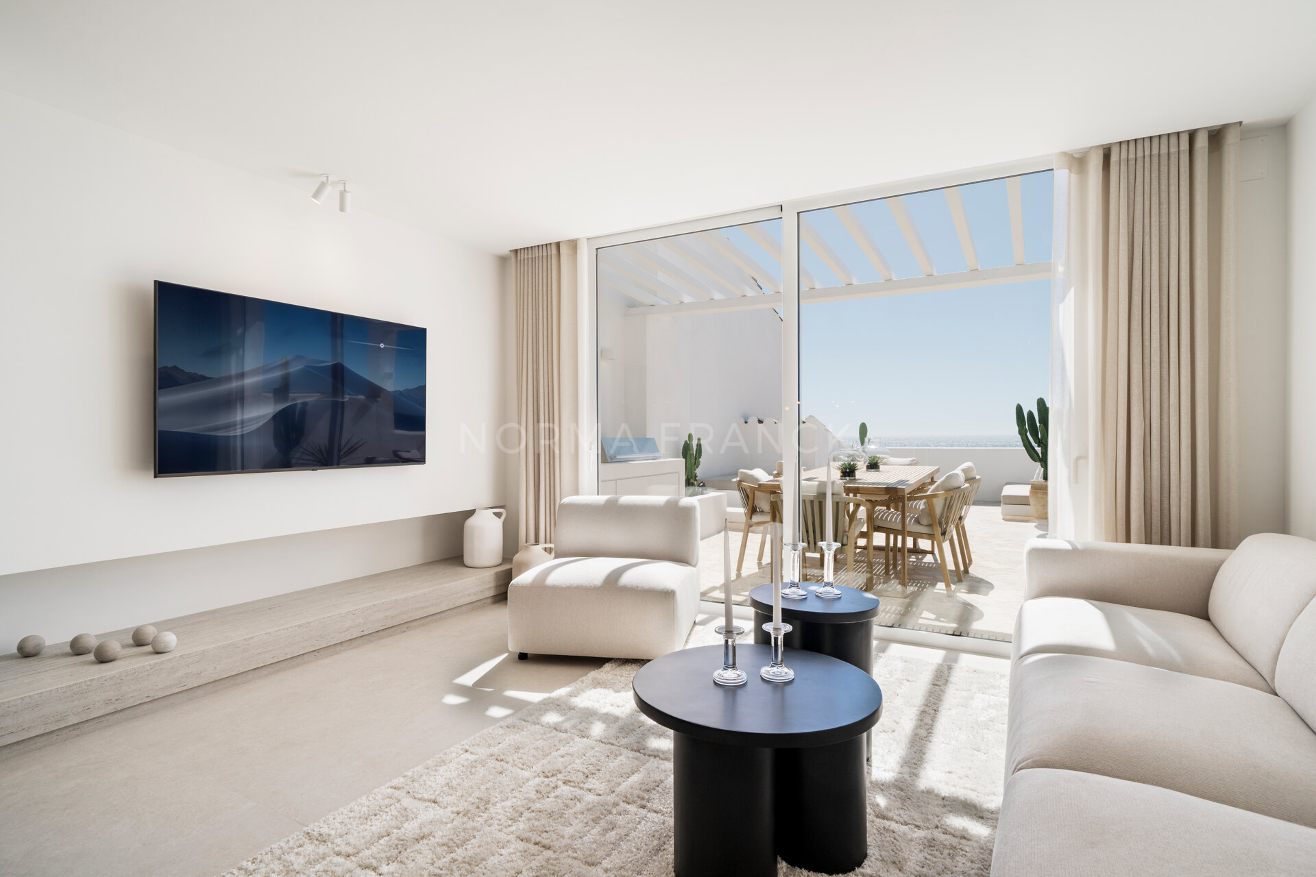 Banús 4 - Luxury penthouse-style apartment with Stunning Mediterranean Views in Puerto Banús