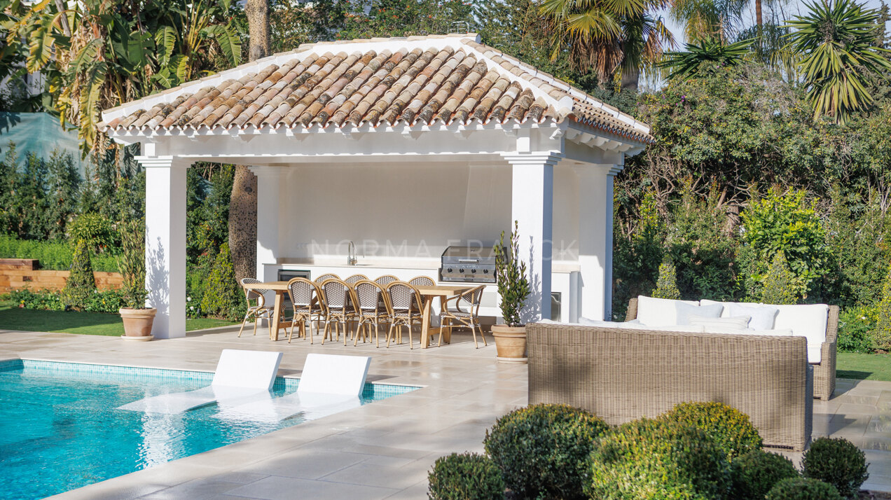 Villa Flora - Classic Andalucian property with a modern twist