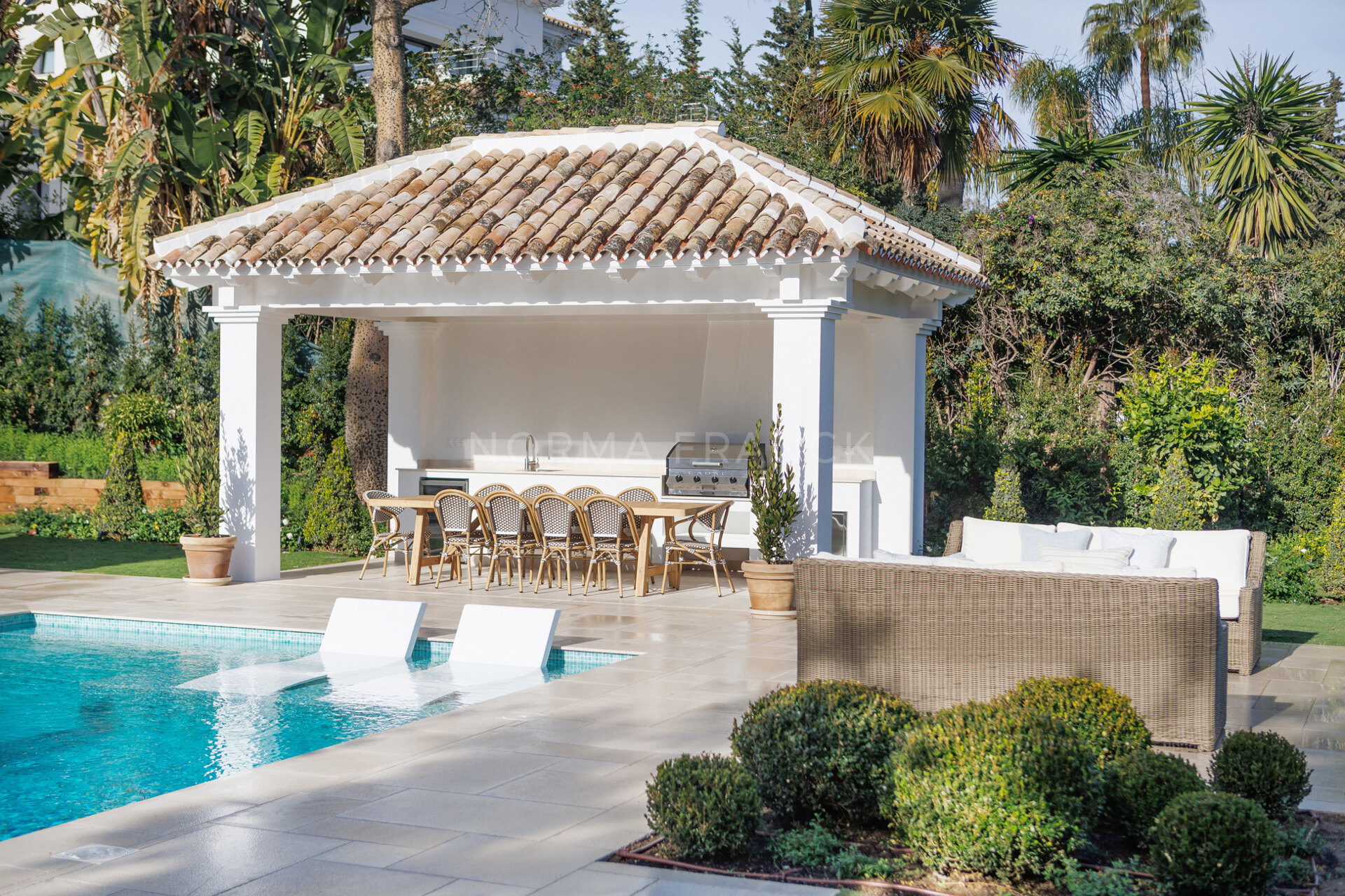 Villa Flora - Classic Andalucian property with a modern twist