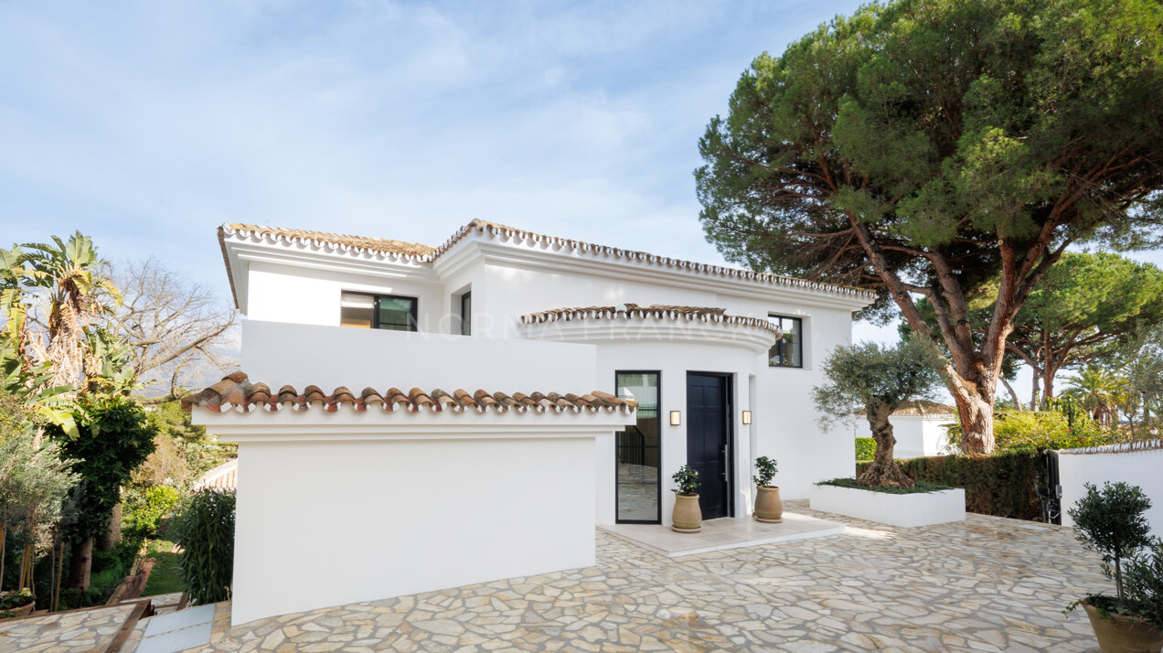 Villa Flora - Classic Andalucian property with a modern twist