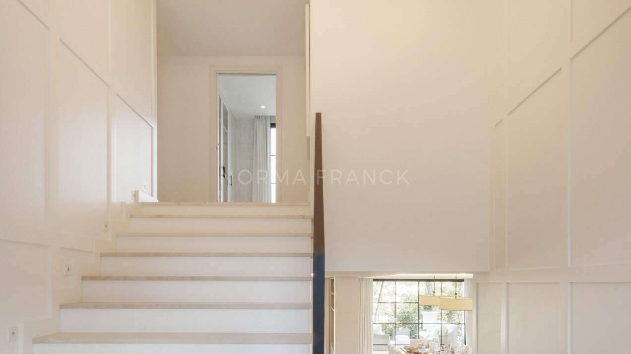 Villa Flora - Classic Andalucian property with a modern twist