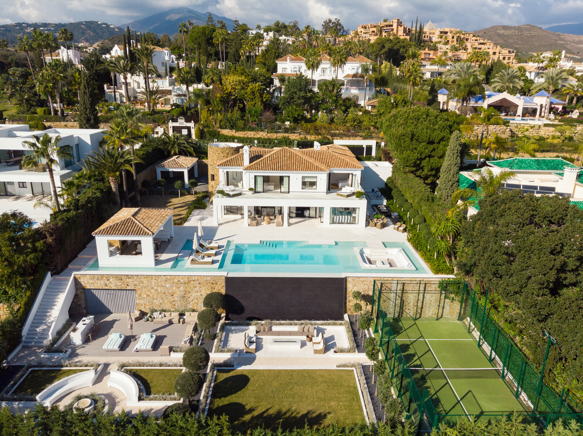 Villa Elisia - exceptional family home nestled in the exclusive enclave of La Cerquilla in Nueva Andalucia.