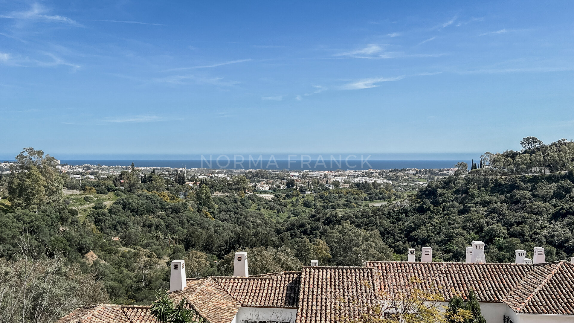 Villa Jondal - Magnificent plot with golf & sea views in Benahavis with project for a luxury villa