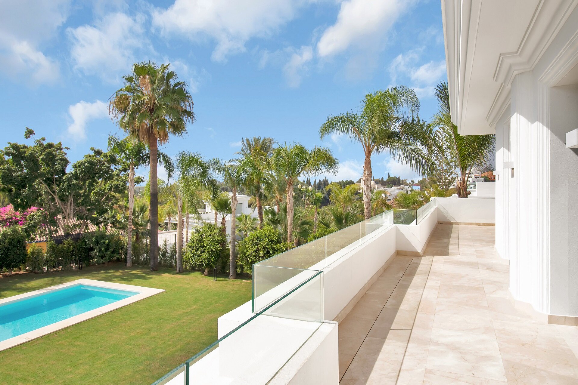 Villa Lomas - Four villas designed with the highest standards and modern in appearance