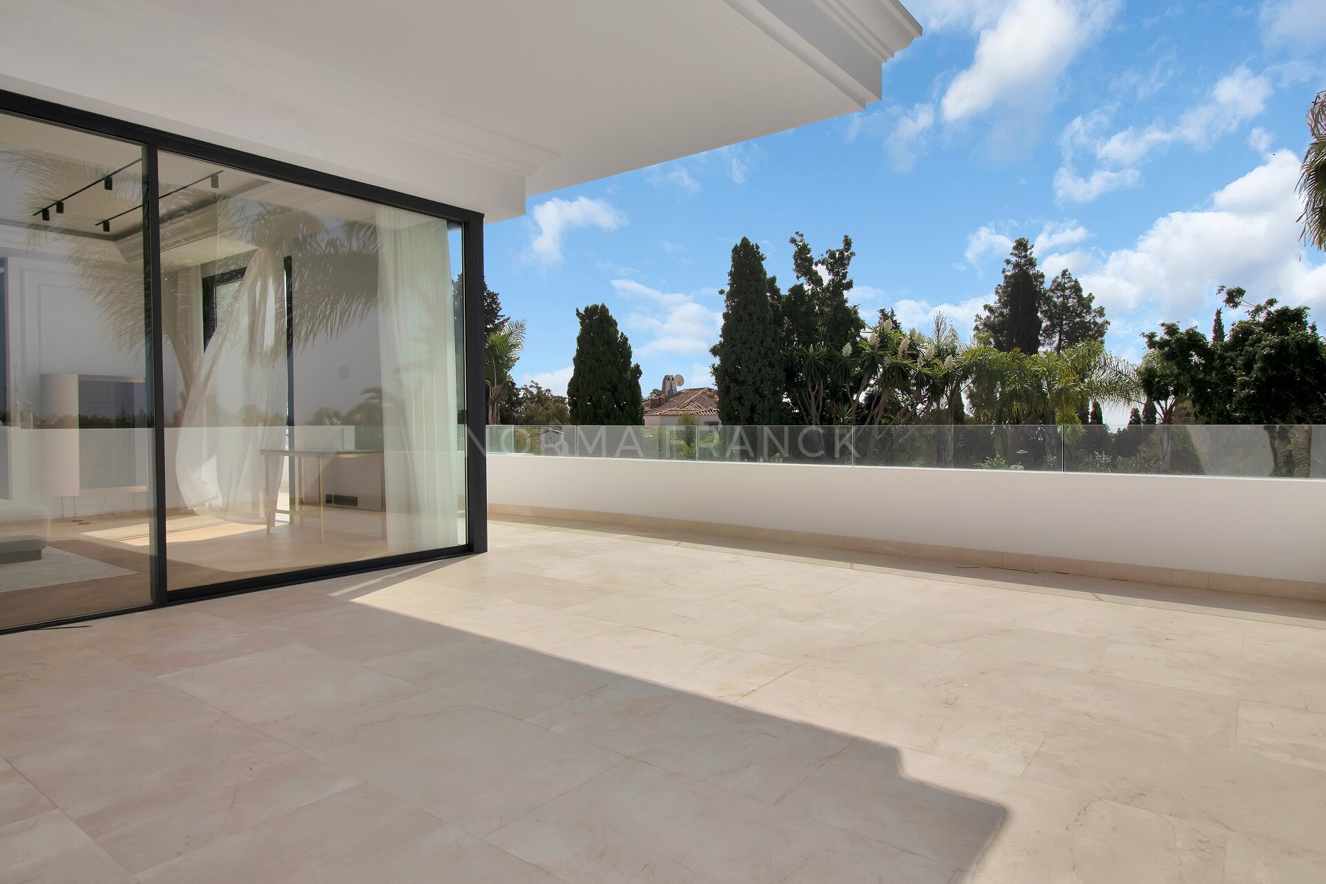 Villa Lomas - Four villas designed with the highest standards and modern in appearance