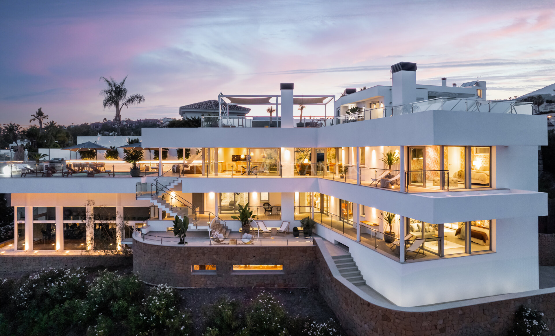 Casa Cielo - Magnificent Modern Villa with Panoramic Sea, Mountain & Golf Views in La Quinta