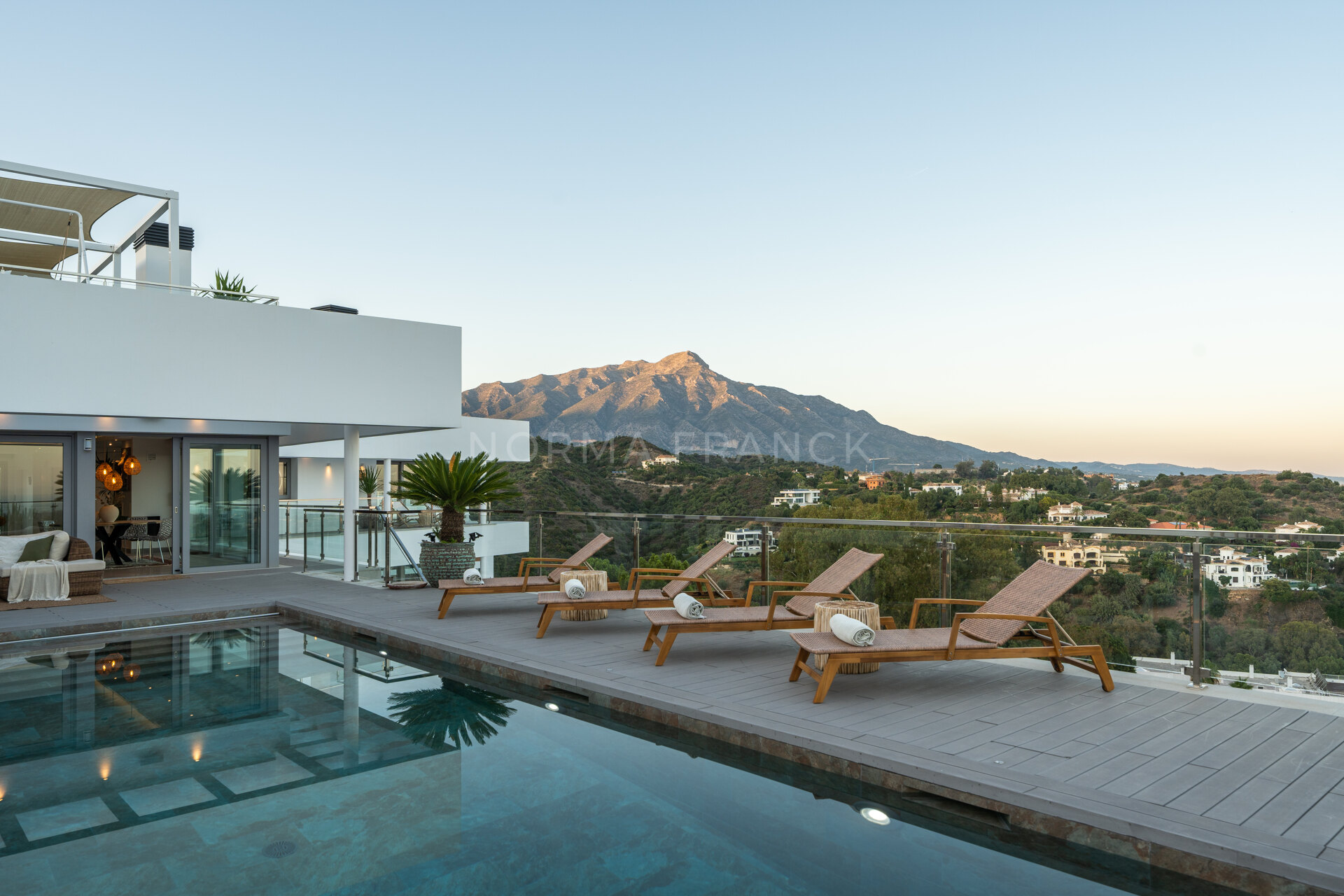 Casa Cielo - Magnificent Modern Villa with Panoramic Sea, Mountain & Golf Views in La Quinta