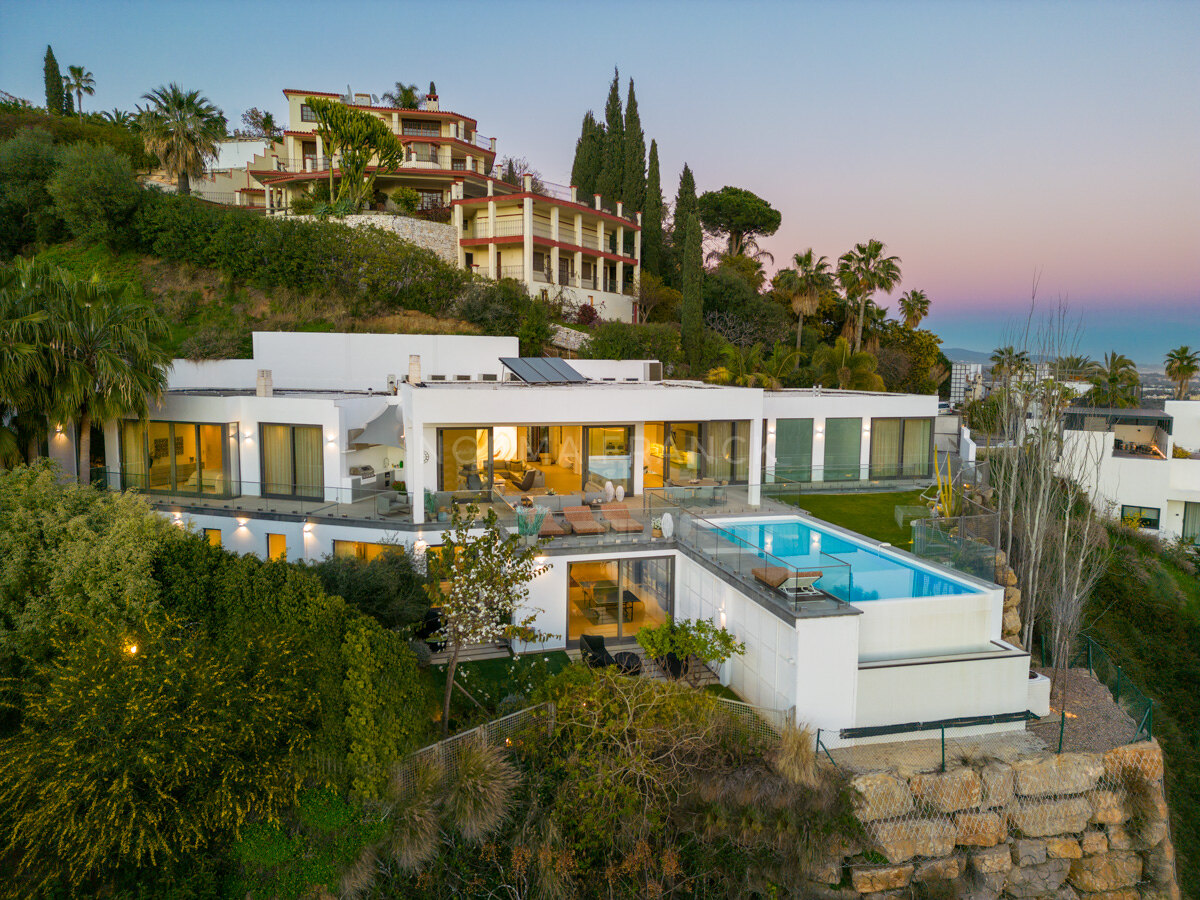 Herrojo 79 - Exceptional modern villa in exclusive El Herrojo, La Quinta