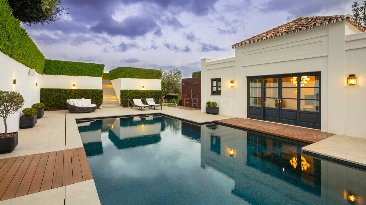 Casa Castaña - Located in one of the most exclusive communities in Marbella