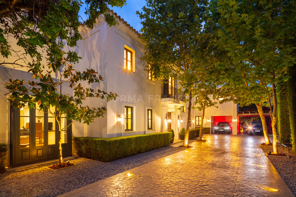 Casa Castaña - Located in one of the most exclusive communities in Marbella